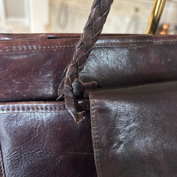 Brighton Vintage Crocodile Embossed Handbag 10“ x 12“ x 3“ - Picture 15 of 15